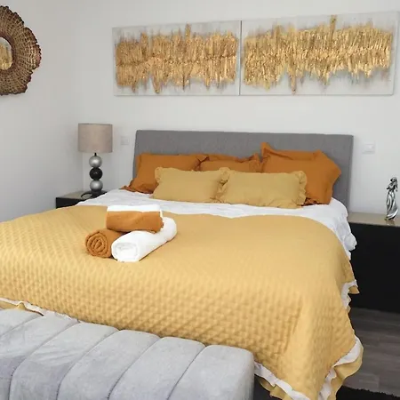 Apartment Ruhiges Modernes Haus Parkplatz Wlan Whirlpool