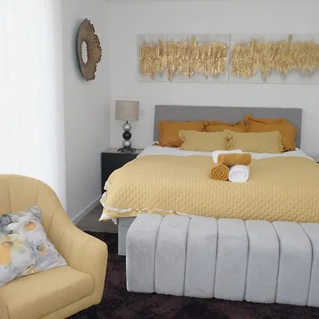 Apartment Ruhiges Modernes Haus Parkplatz Wlan Whirlpool